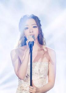 娱乐圈吃瓜张靓颖,娱乐圈的瓜田，她如何成为焦点？